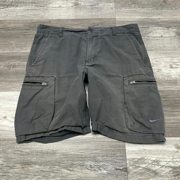 Nike Gray Mens 34 Swoosh Utility Pockets Woven Performance Outdoor Cargo Short‎ - Picture 1 of 10
